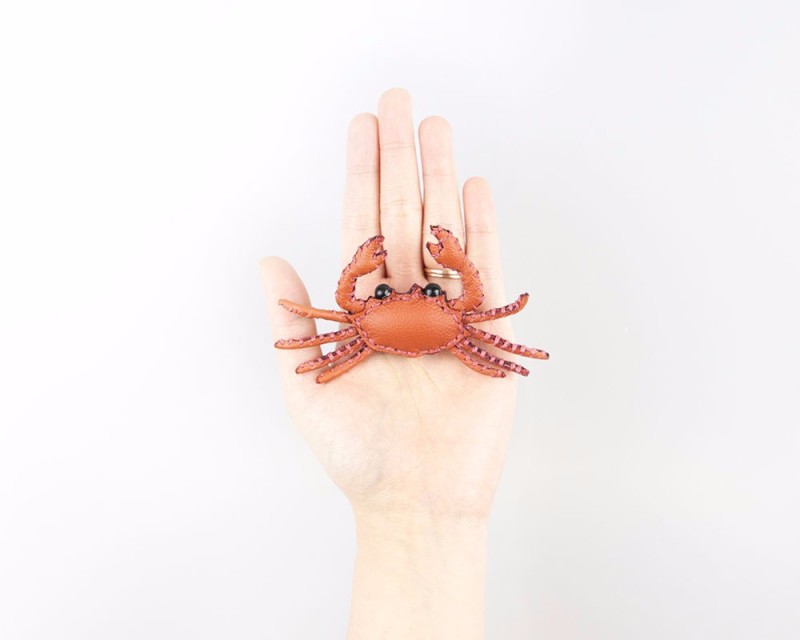 皮革螃蟹胸针