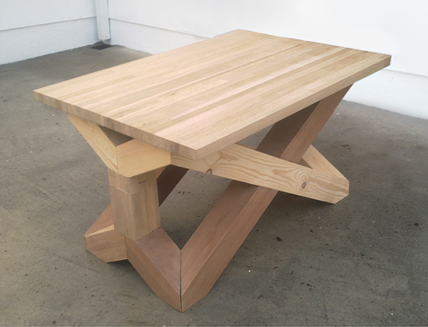 木质咖啡桌