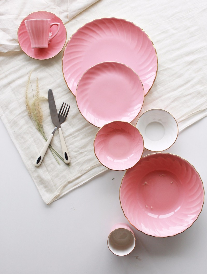 粉彩陶瓷餐具