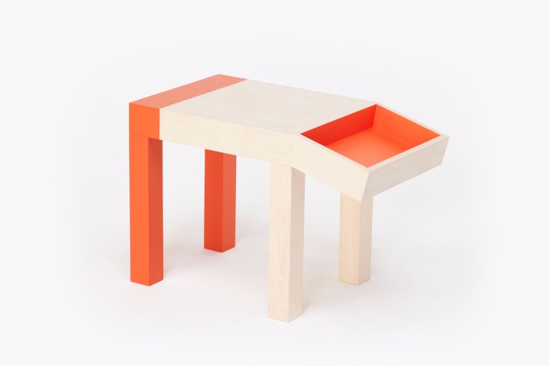 动物造型木桌子