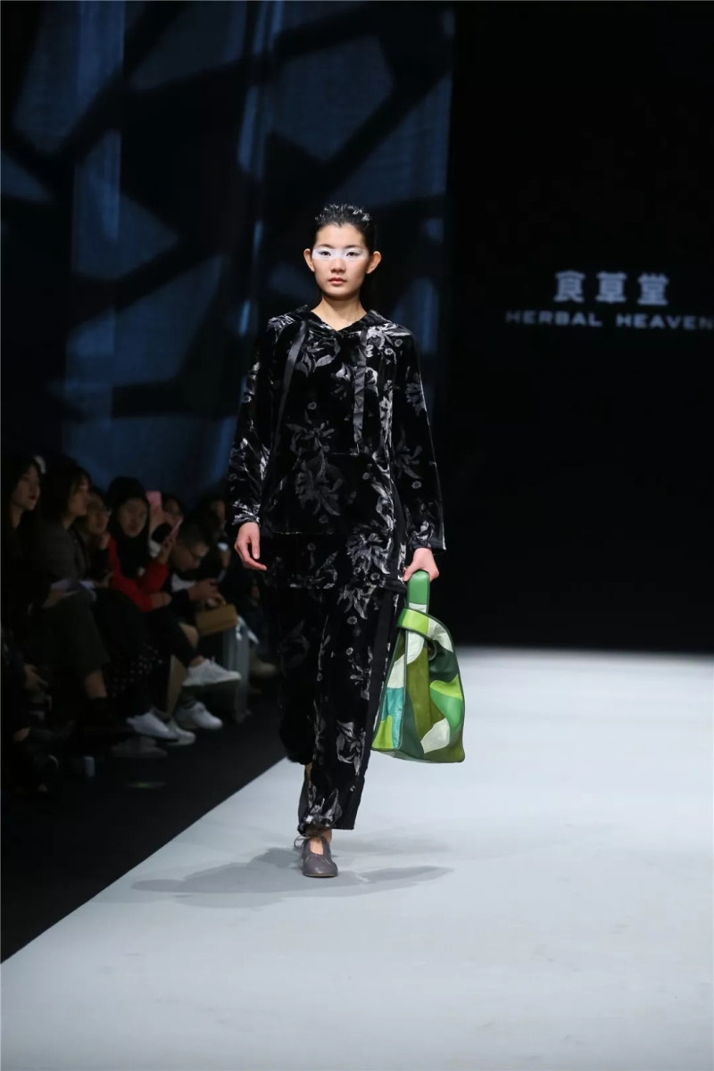 中国国际时装周2019春夏流行趋势发布(图12)